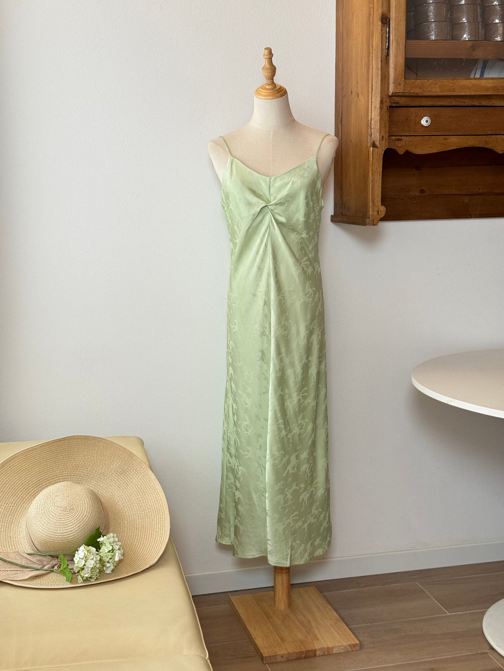 Jade Serenity Set | Set abito in seta e cardigan stile orientale