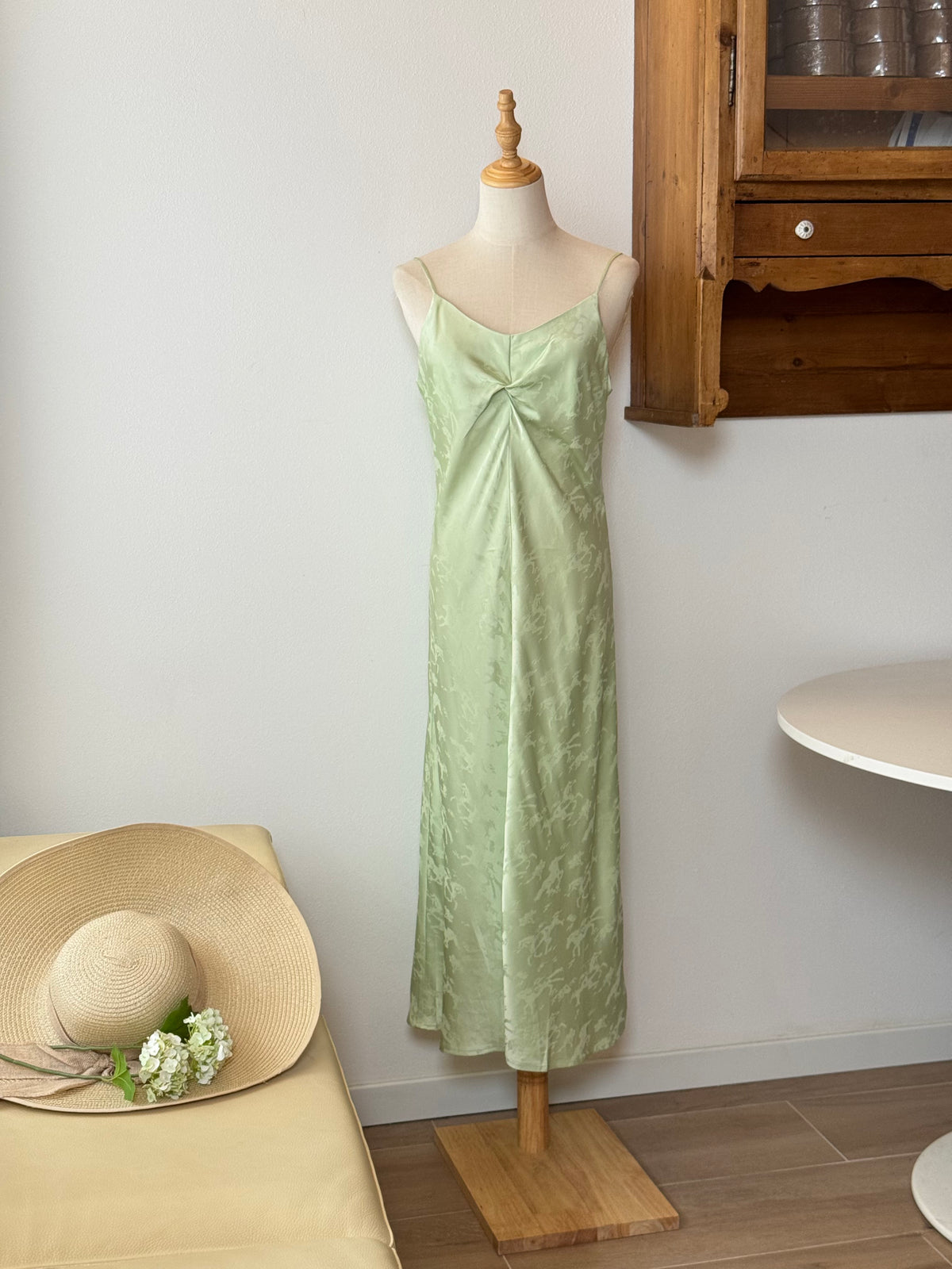 Jade Serenity Set | Set abito in seta e cardigan stile orientale