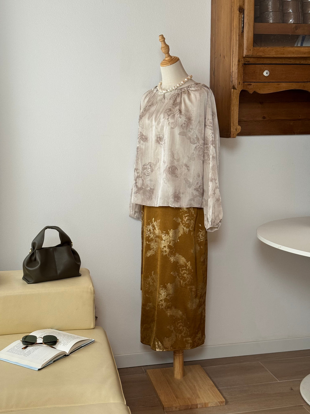 Golden Ink Set | Camicia stampa artistica e gonna jacquard