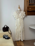White Ruffle Cake Dress | Abito lungo con balze e scollo a V