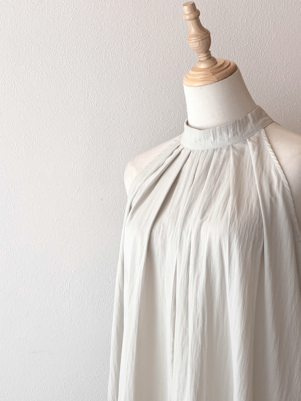 Grey Ease Dress | Abito halter ampio