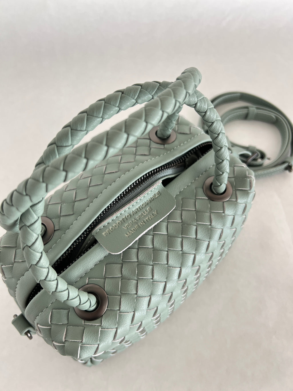 Borsa intrecciata in pelle di agnello