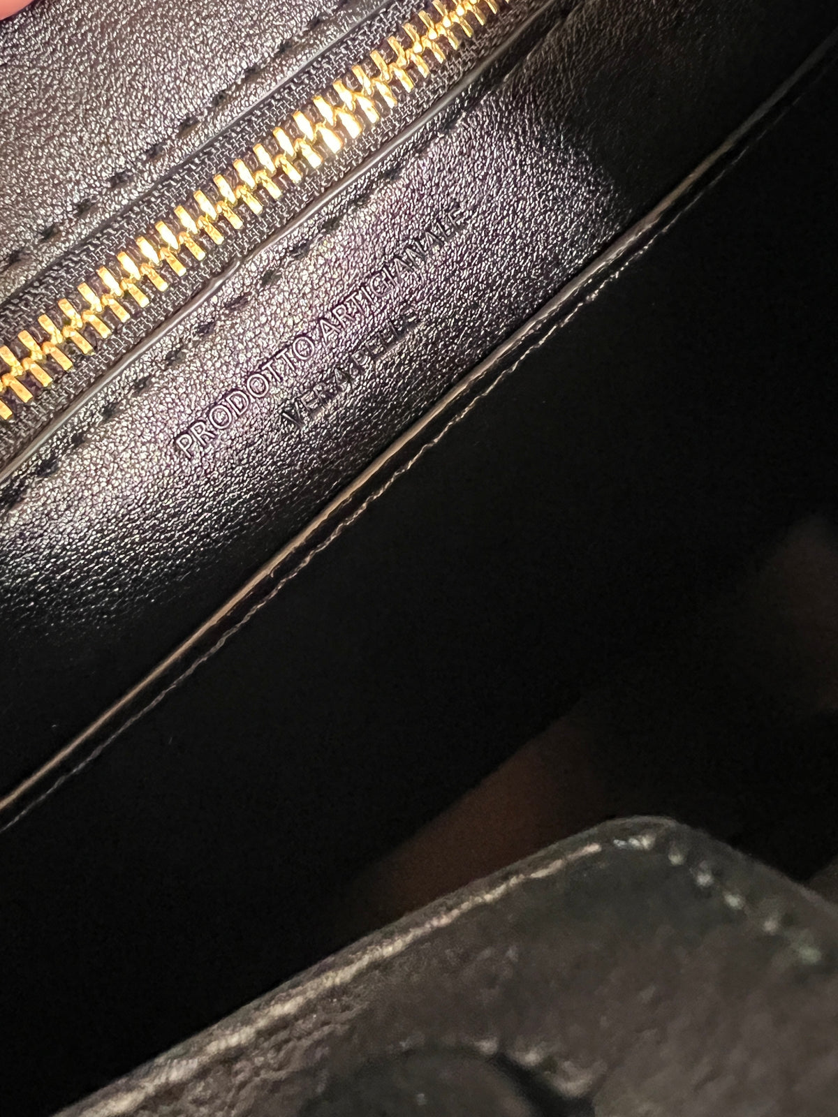 Borsa tote media in pelle intrecciata con dettagli a nodo