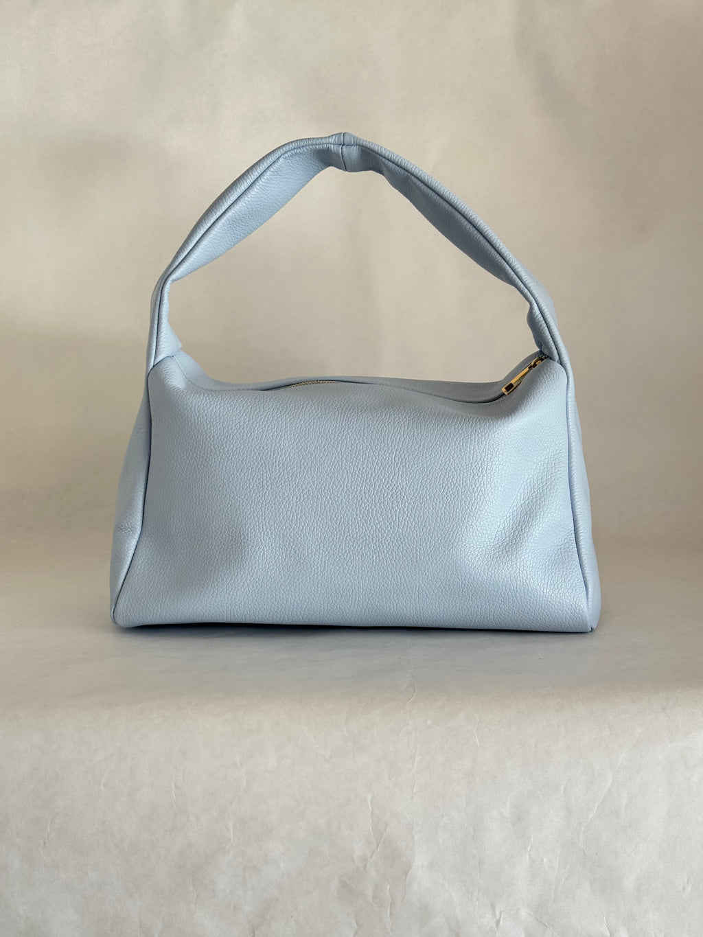 Borsa a spalla effetto “puff” in tonalità macaron