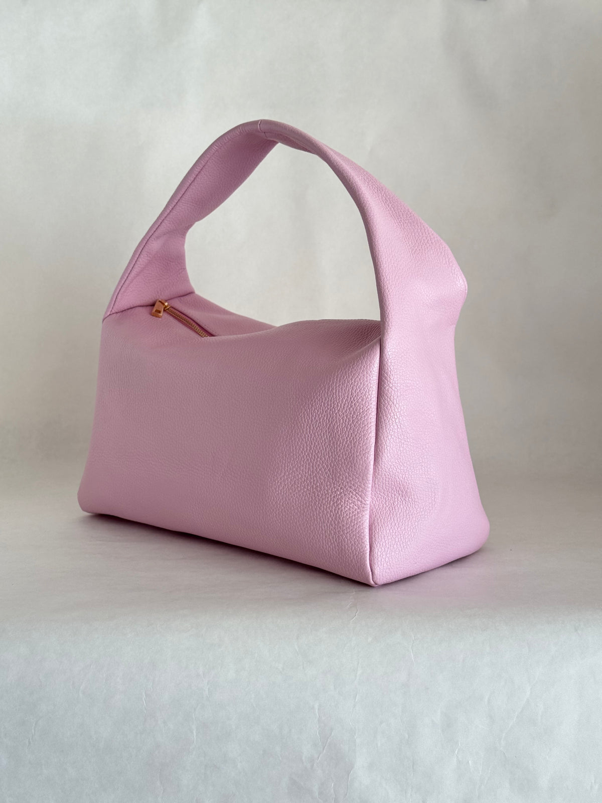 Borsa a spalla effetto “puff” in tonalità macaron