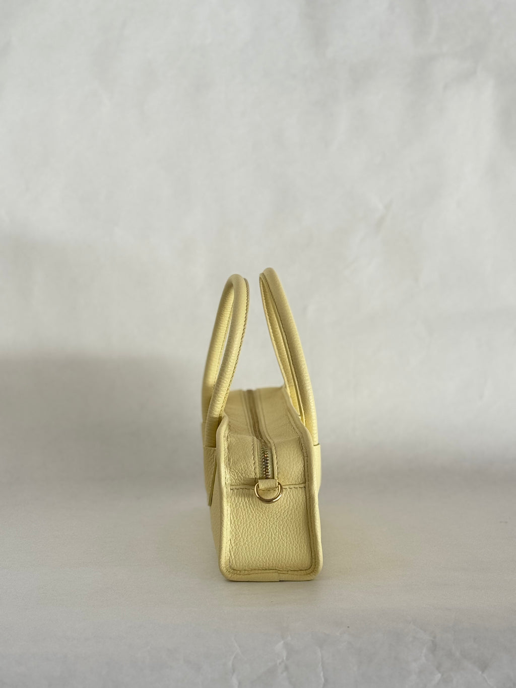 Borsa baguette in pelle color giallo pulcino