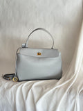 Borsa in pelle color azzurro polvere con tracolla