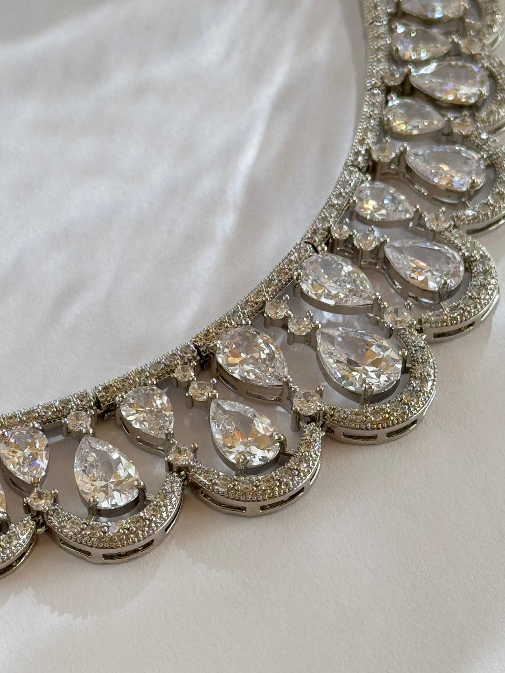 Crystal Statement Necklace | Collana gioiello con cristalli scintillanti