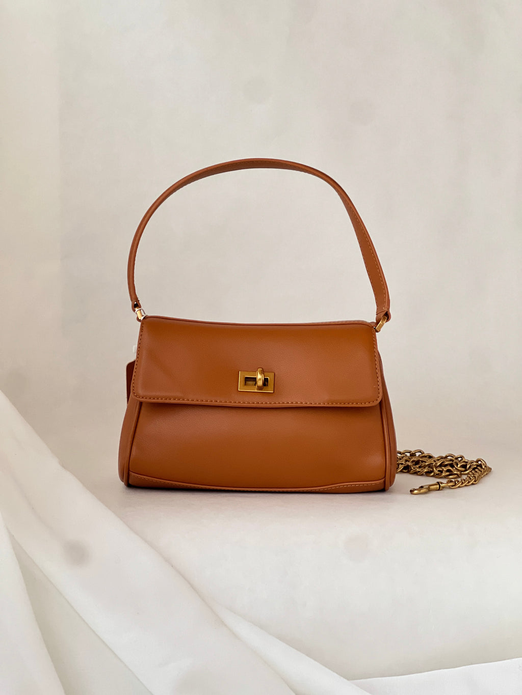 Borsa strutturata in pelle Majiang