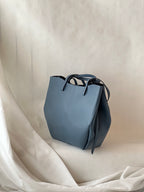 Borsa hobo oversize in pelle di vitello – Neve blu