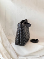 Borsa secchiello oversize in pelle di agnello – Nero
