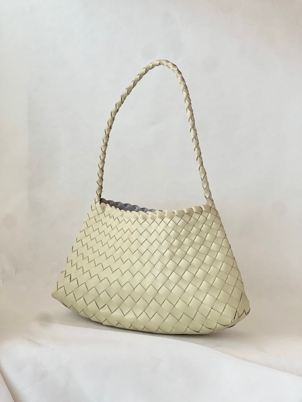 Borsa intrecciata in vera pelle – Bianco naturale