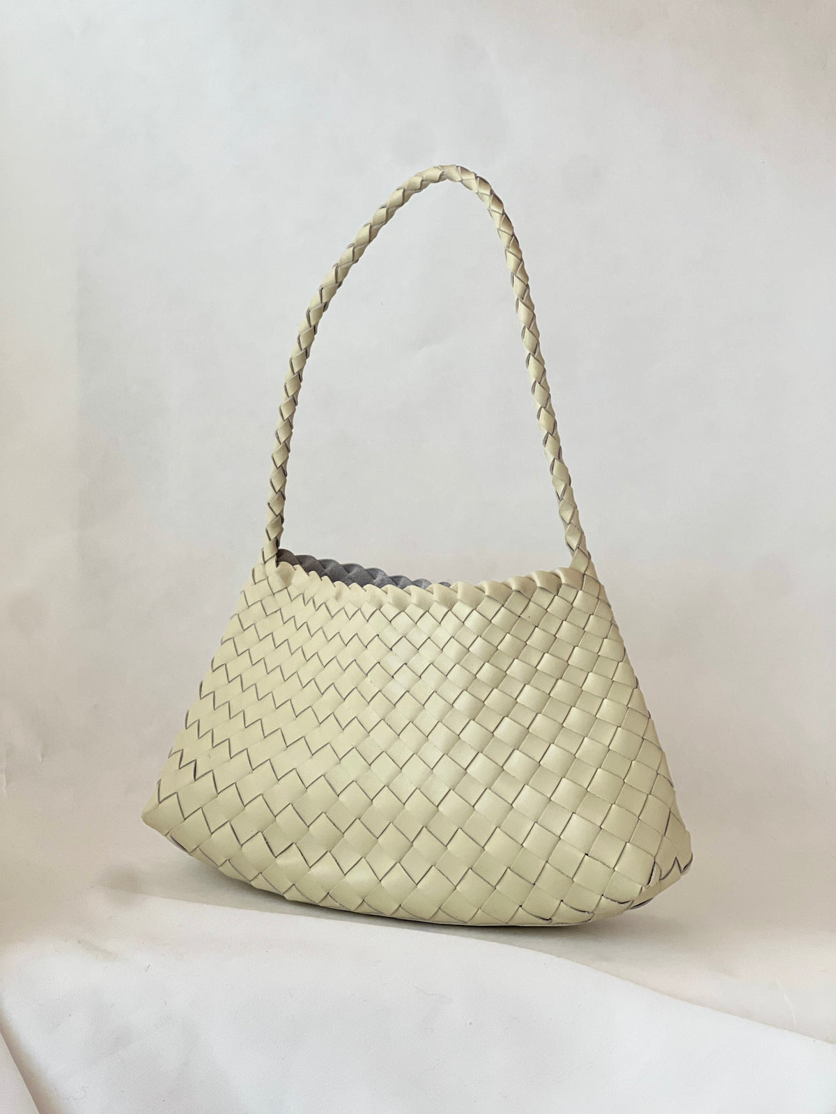 Borsa intrecciata in vera pelle – Bianco naturale