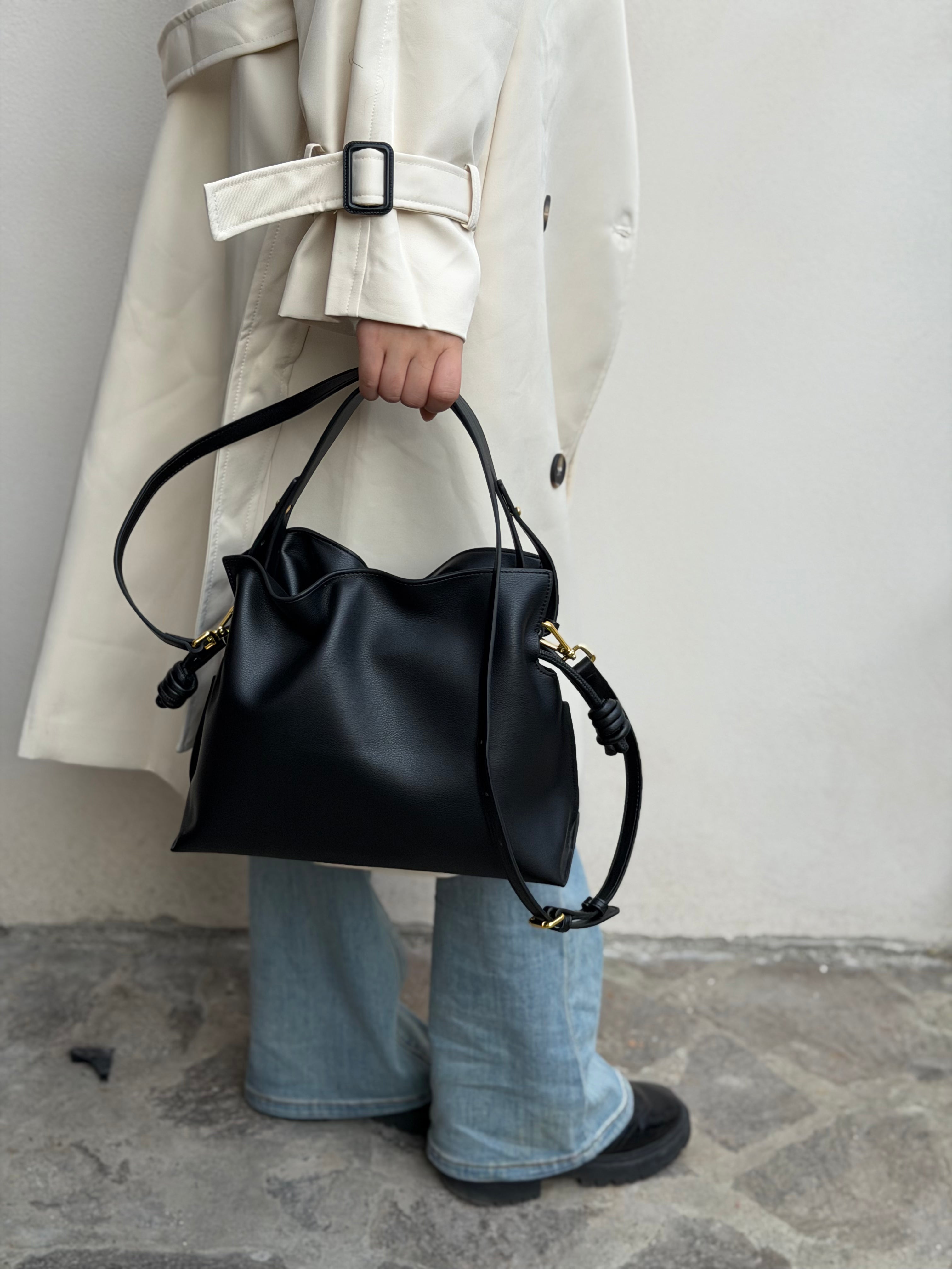 Borsa secchiello in pelle di vitello – Design moderno